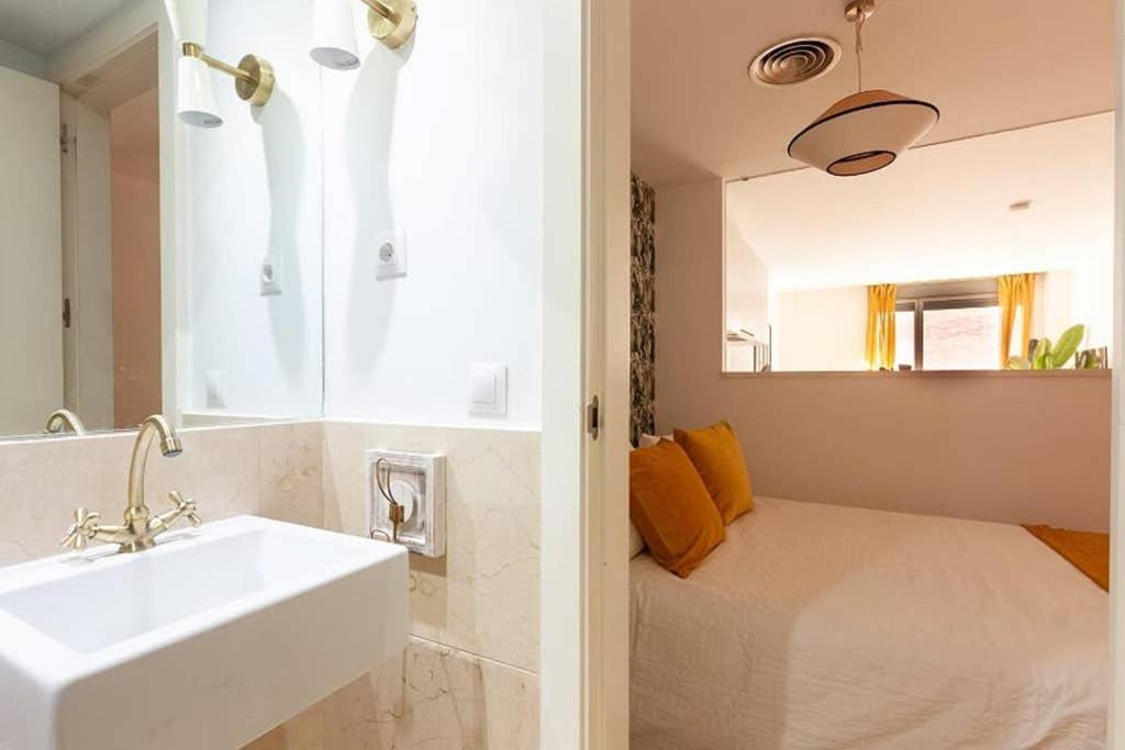 Heima Gran Via A Apartment Madrid Exterior photo