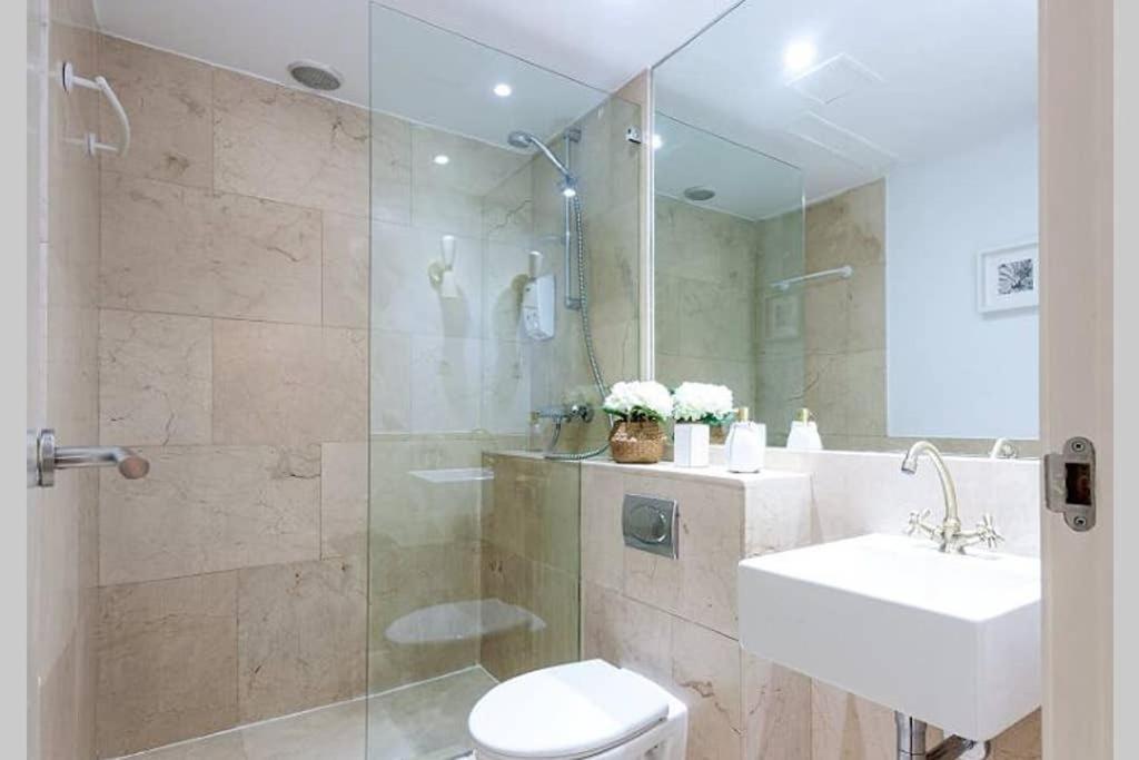 Heima Gran Via A Apartment Madrid Exterior photo