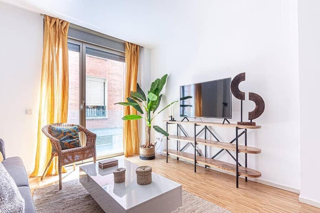 Heima Gran Via A Apartment Madrid Exterior photo